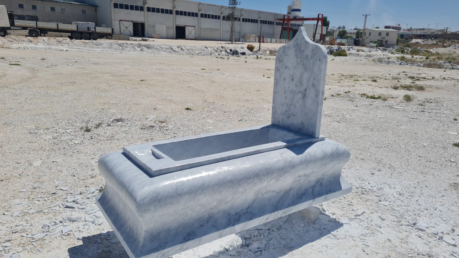 WhatsApp Image 2025-10-26 at 21.43.45 - Şarkikaraağaç mezar taşı