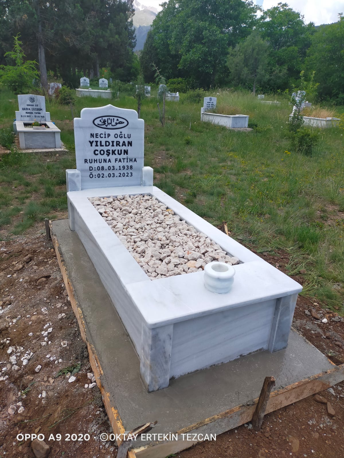 WhatsApp Image 2025-10-26 at 22.06.15 - Şarkikaraağaç mezar taşı